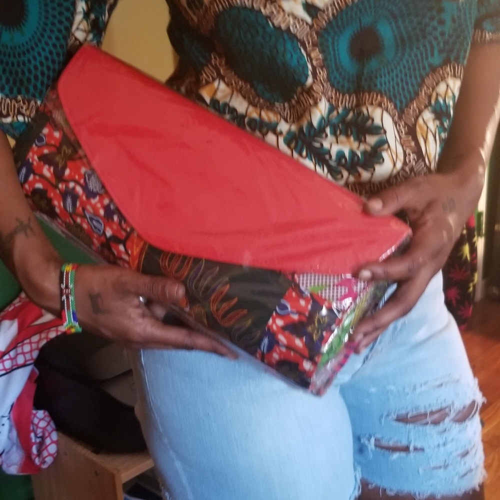 DASHIKI HANDBAG - Picture 2 of 4